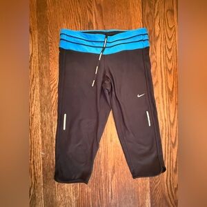 Nike Capri